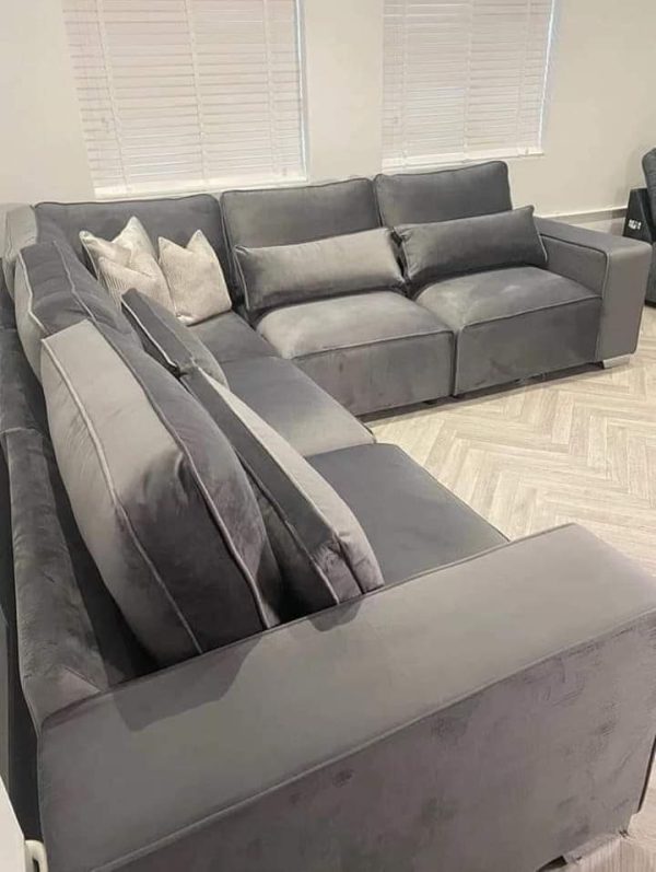 SLOANE PREMIUM SOFA– PURE LOUNGE LUXURY - Image 4